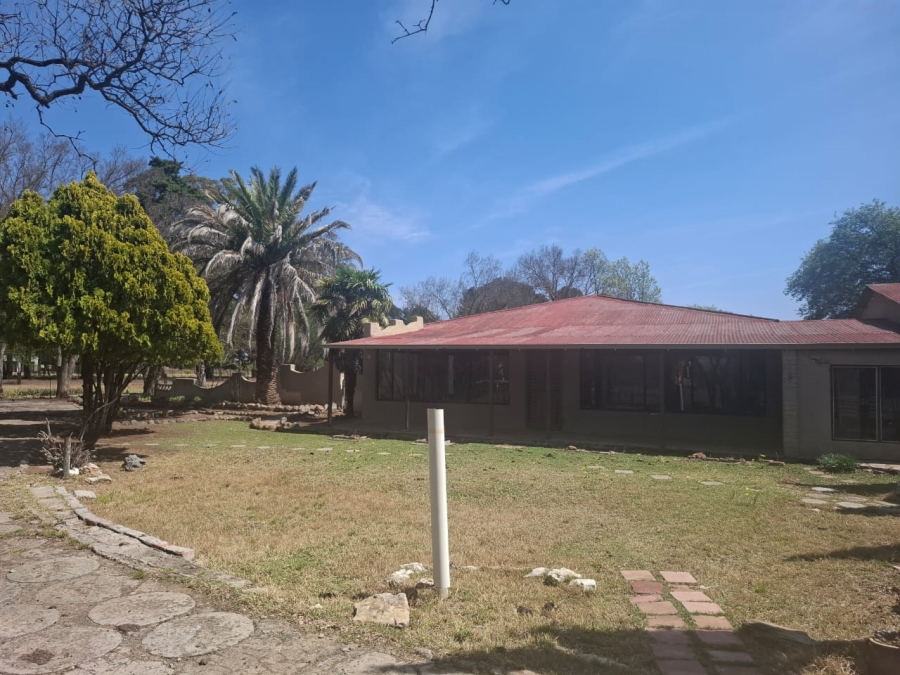 Commercial Property for Sale in Roodewal Free State